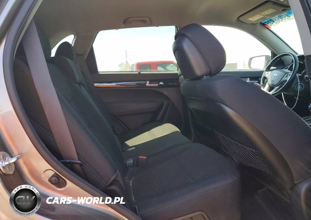 2015 Kia Sorento Lx VIN:5XYKT4A62FG655810 - 11