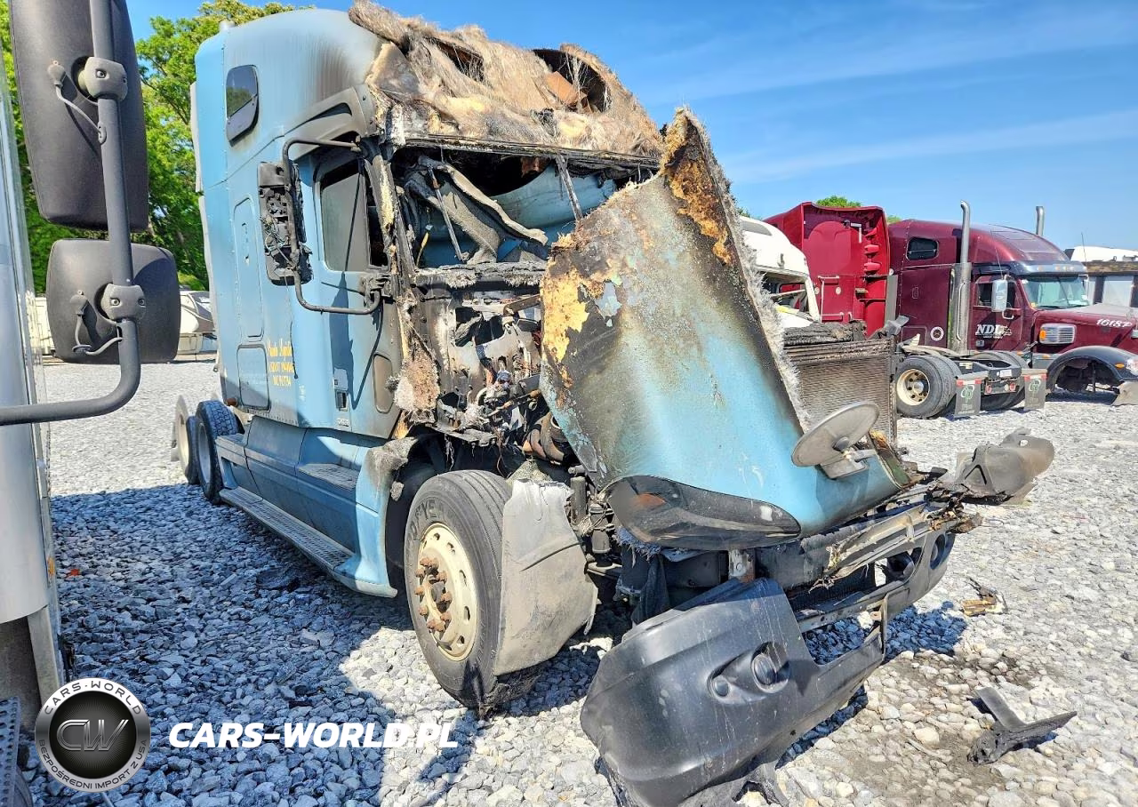 2007 Freightliner Cst120 Semi Truck