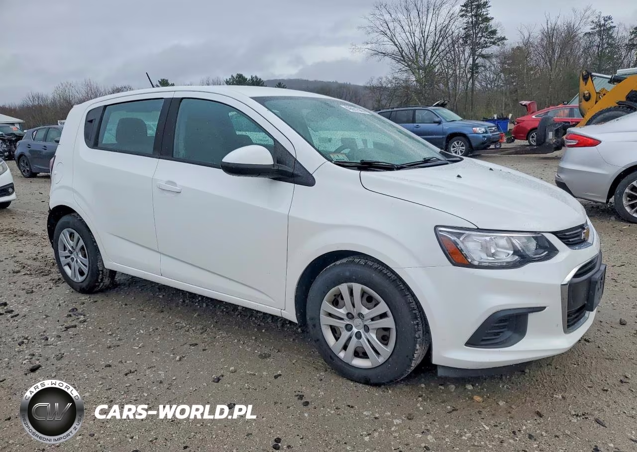 2017 Chev Sonic VIN:1G1JG6SG0H4150720 - 4