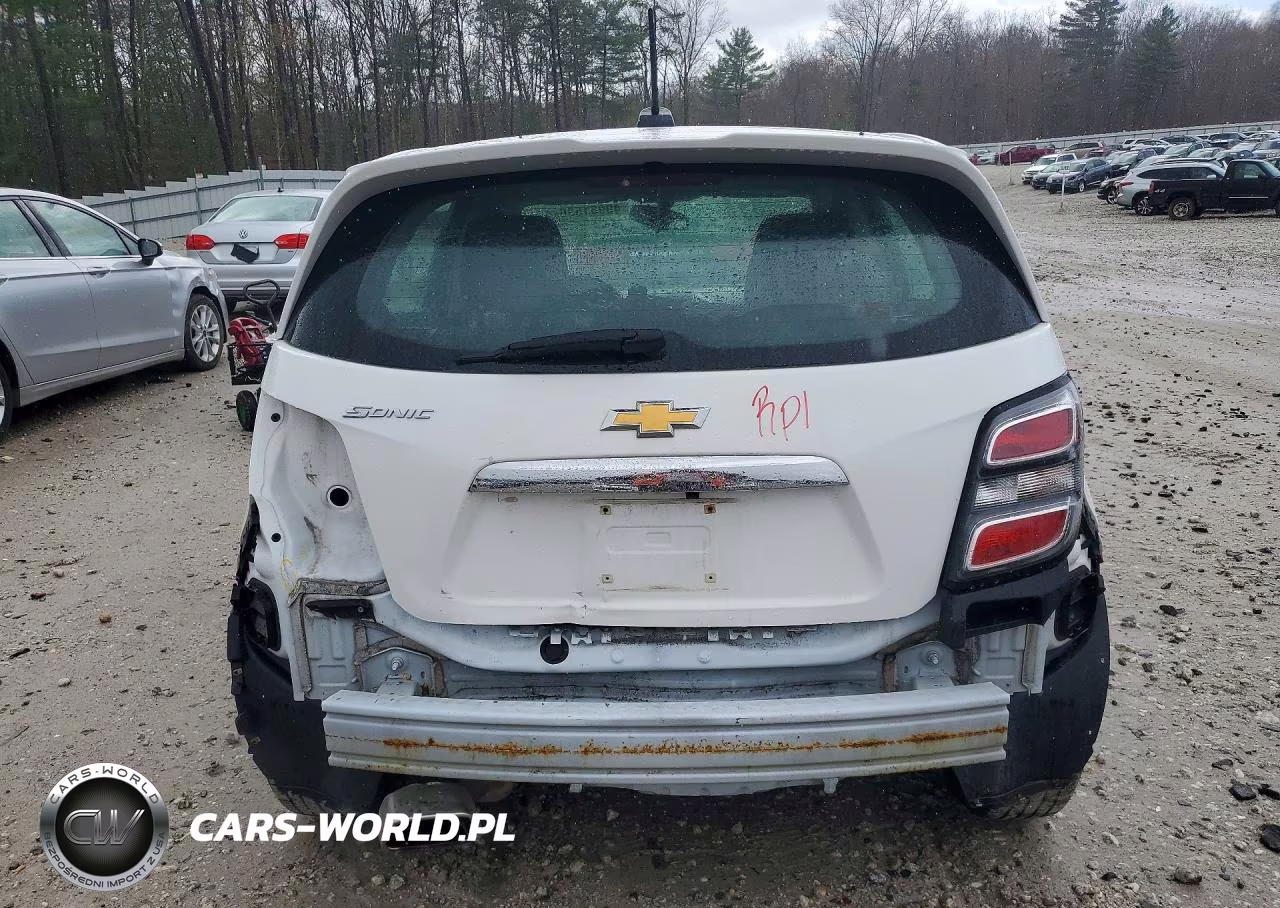 2017 Chev Sonic VIN:1G1JG6SG0H4150720 - 6