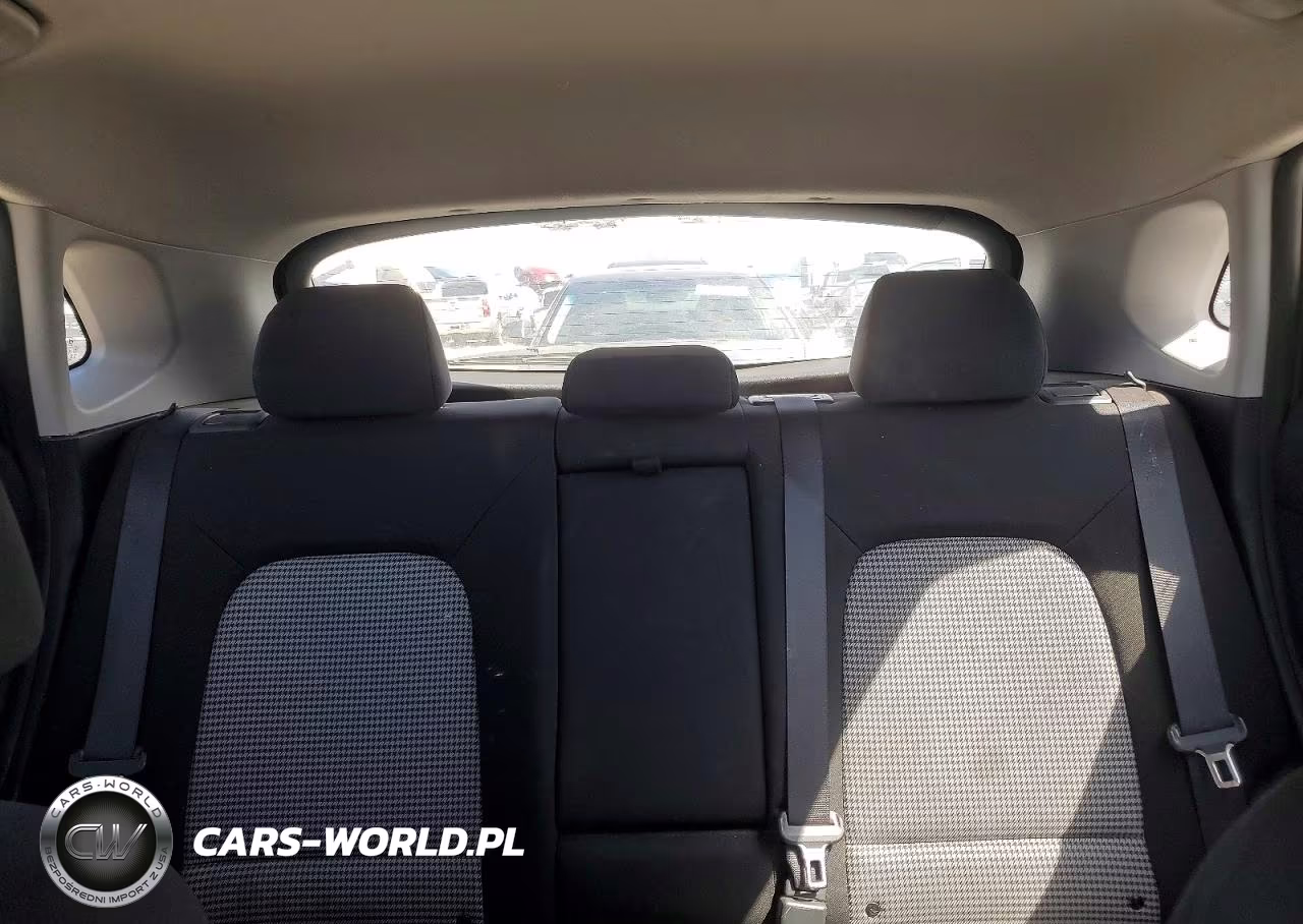 2019 Hyundai Kona Se VIN:KM8K12AA9KU227042 - 10