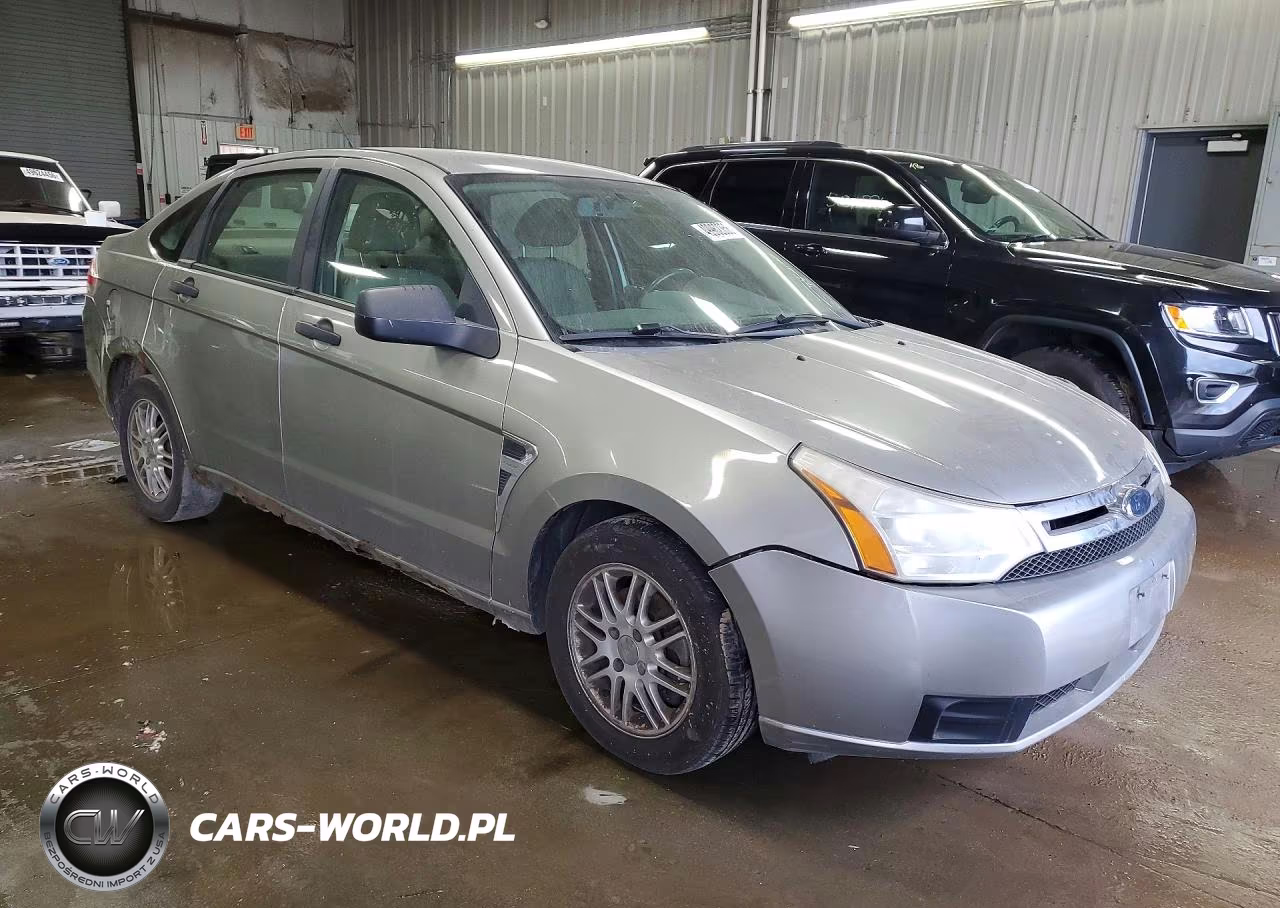 2008 Ford Focus VIN:1FAHP35N98W274025 - 4