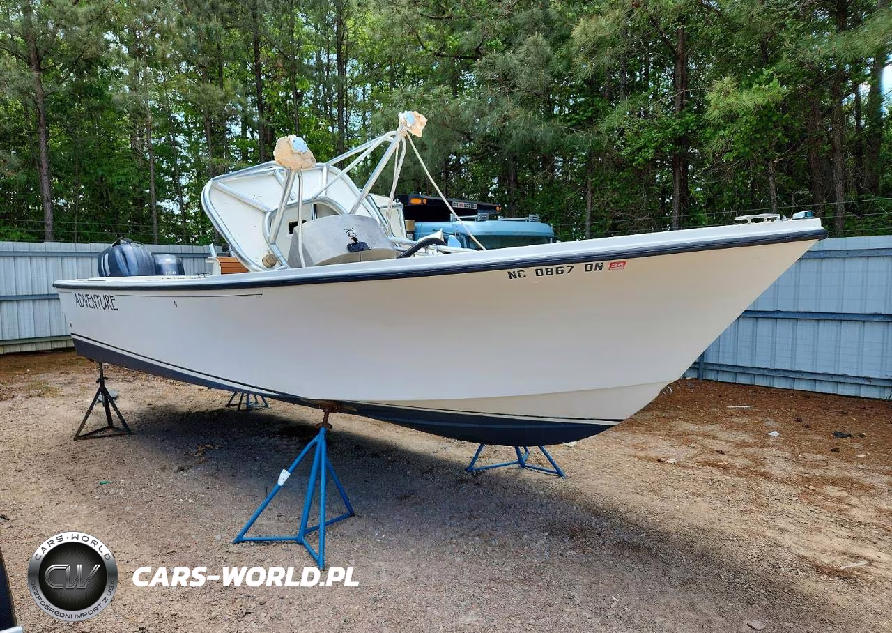 2009 Parker Boat 2500 - Boat