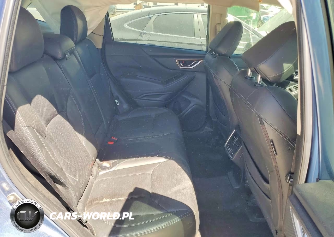 2019 Subaru Forester Touring VIN:JF2SKAWC1KH403095 - 11