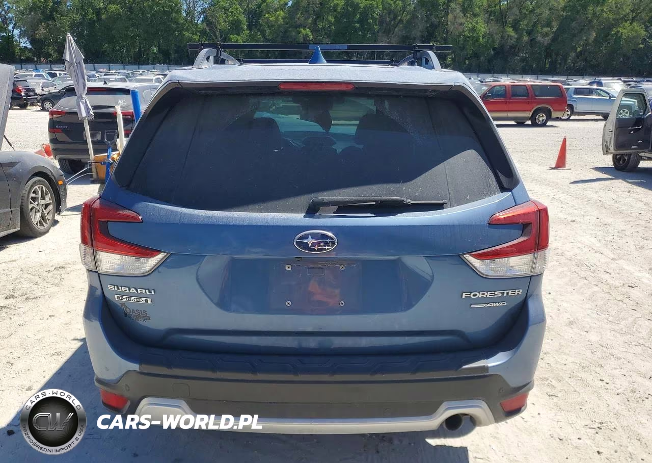 2019 Subaru Forester Touring VIN:JF2SKAWC1KH403095 - 6