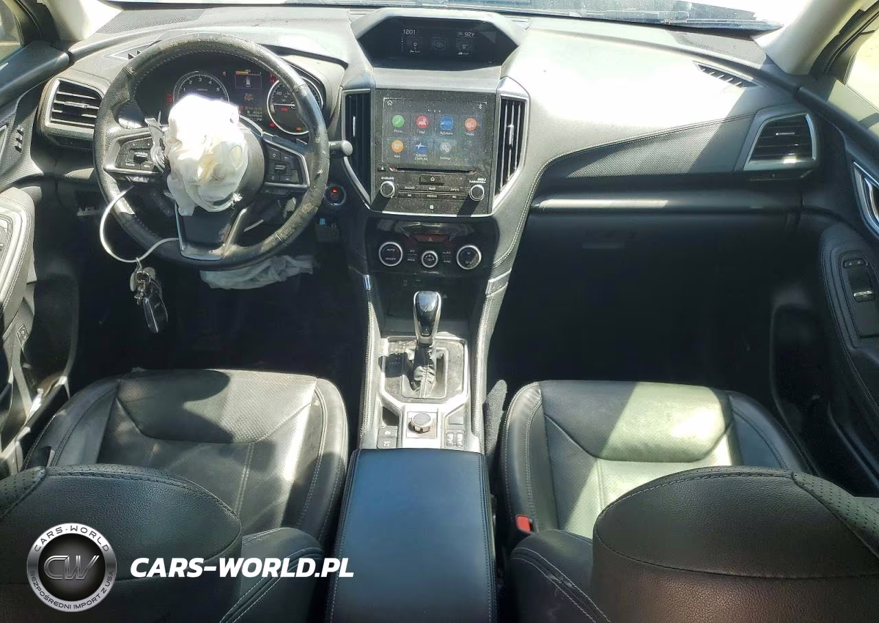 2019 Subaru Forester Touring VIN:JF2SKAWC1KH403095 - 8