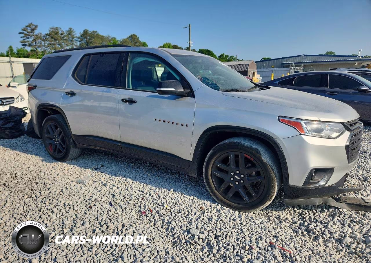 2020 Chevrolet Traverse Premier VIN:1GNERKKW1LJ285922 - 4
