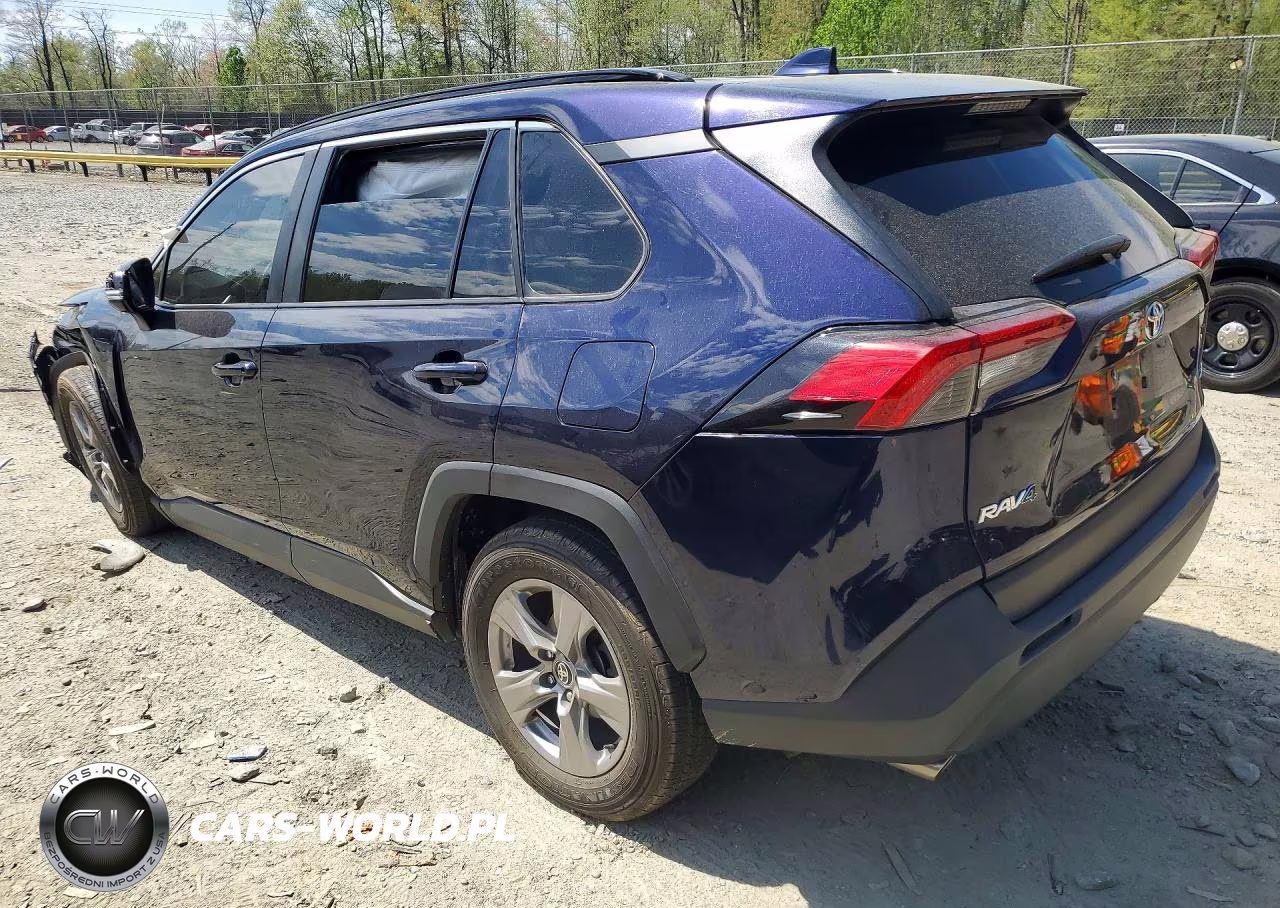 TOYOTA RAV4 XLE VIN:2T3W1RFV4RW344700 - 2