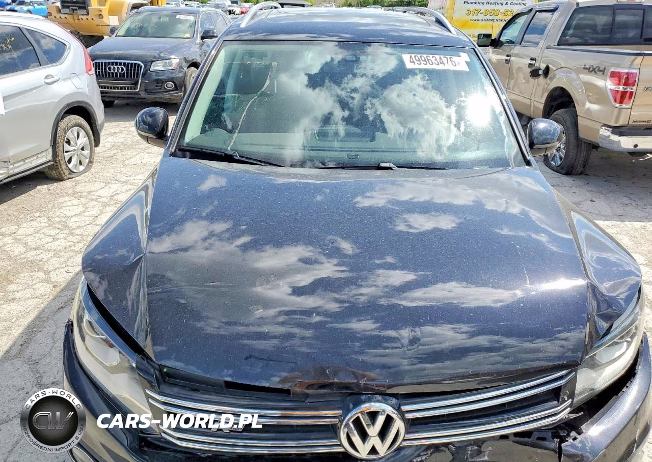 2017 Volkswagen Tiguan Sport VIN:WVGTV7AX3HW511662 - 11