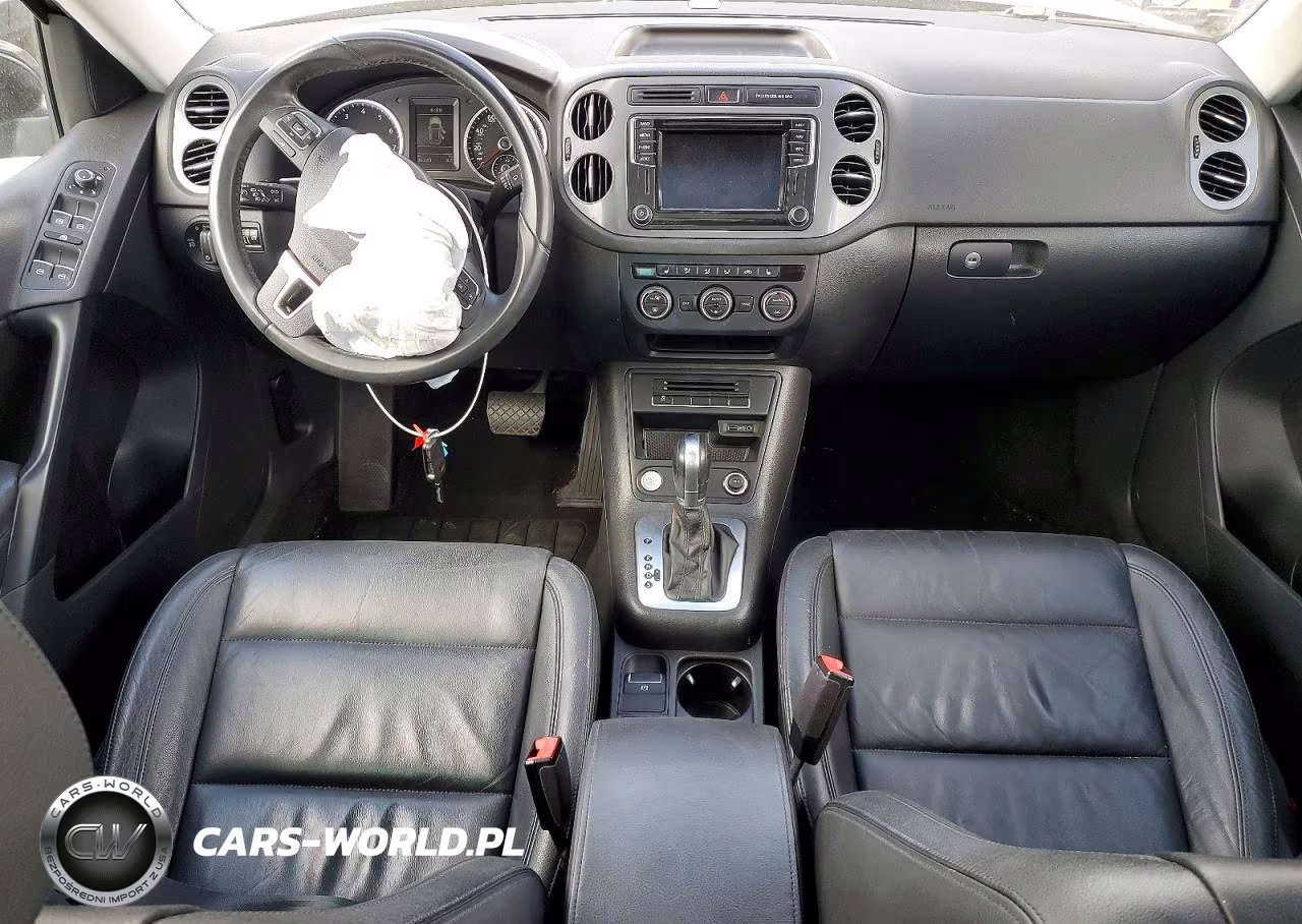 2017 Volkswagen Tiguan Sport VIN:WVGTV7AX3HW511662 - 8