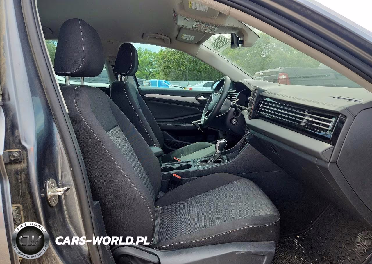 2025 Volkswagen Jetta S VIN:3VW5X7BU1SM000418 - 7