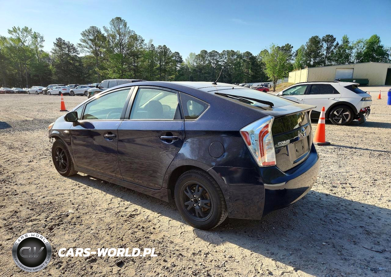 2015 Toyota Prius Two VIN:JTDKN3DU0F0438695 - 2