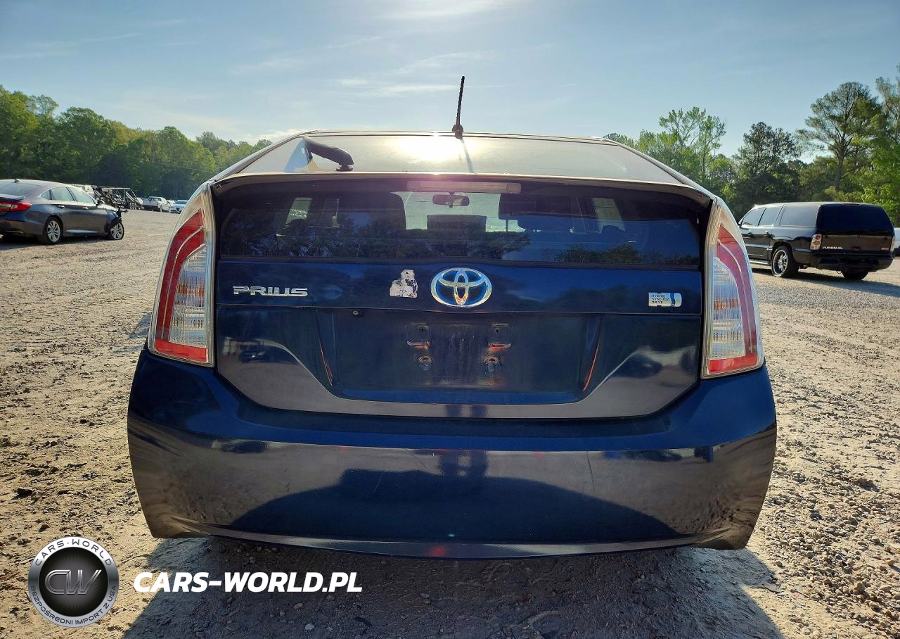 2015 Toyota Prius Two VIN:JTDKN3DU0F0438695 - 6