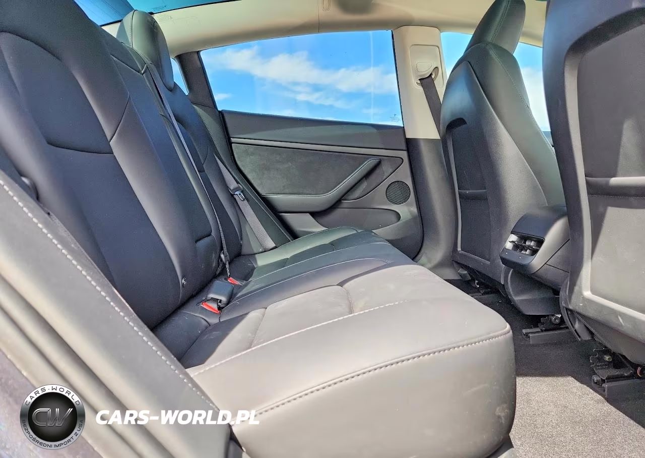 2023 Tesla Model 3 VIN:5YJ3E1EA9PF672074 - 11
