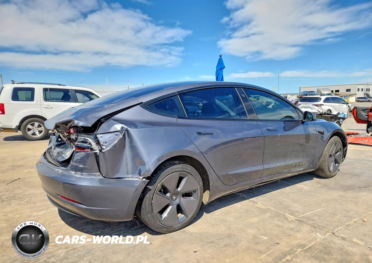2023 Tesla Model 3 VIN:5YJ3E1EA9PF672074 - 3