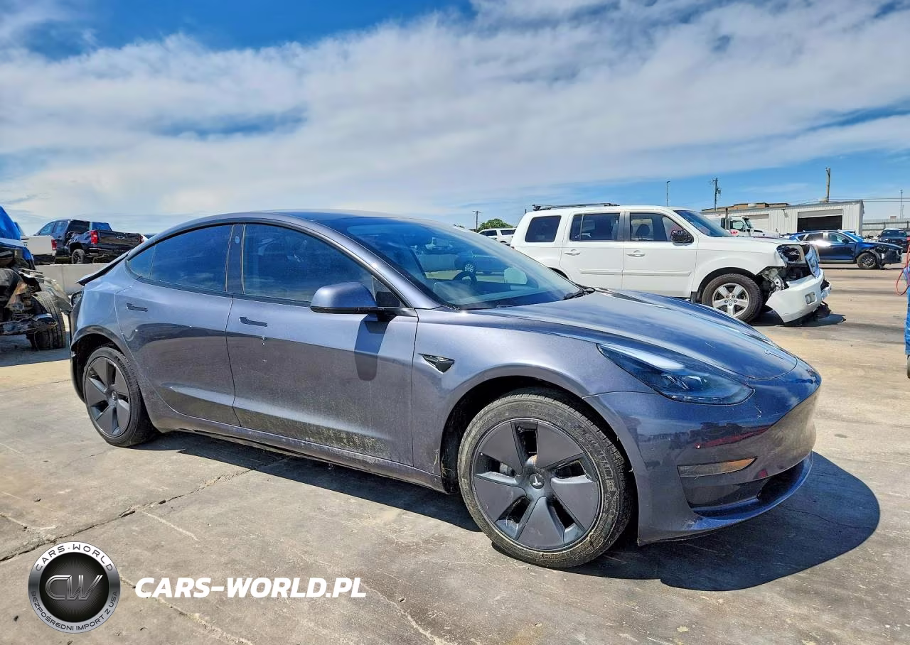 2023 Tesla Model 3 VIN:5YJ3E1EA9PF672074 - 4