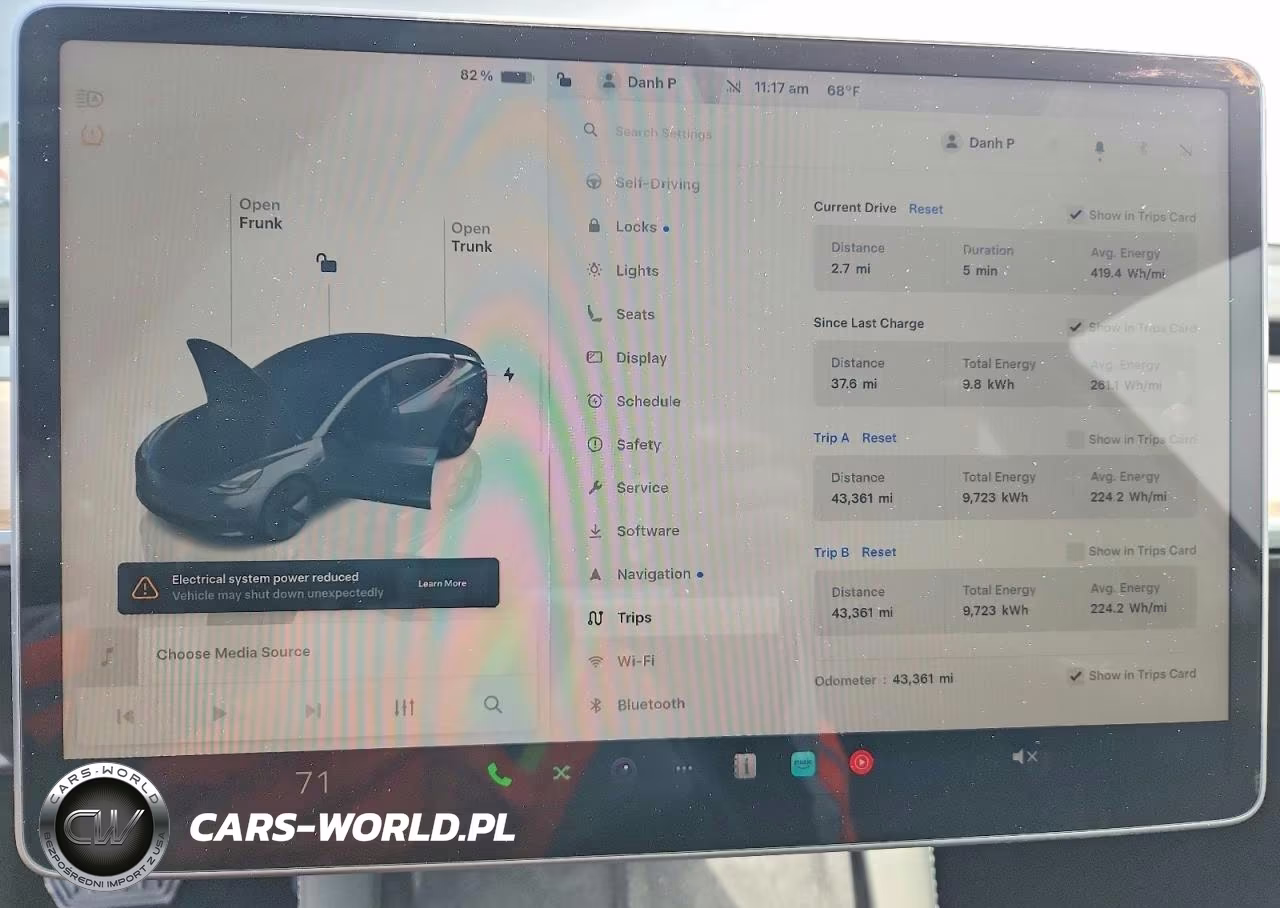 2023 Tesla Model 3 VIN:5YJ3E1EA9PF672074 - 9