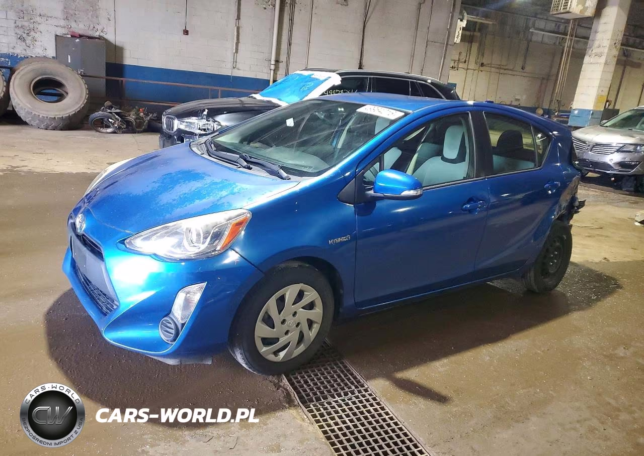 2015 Toyota Prius C One