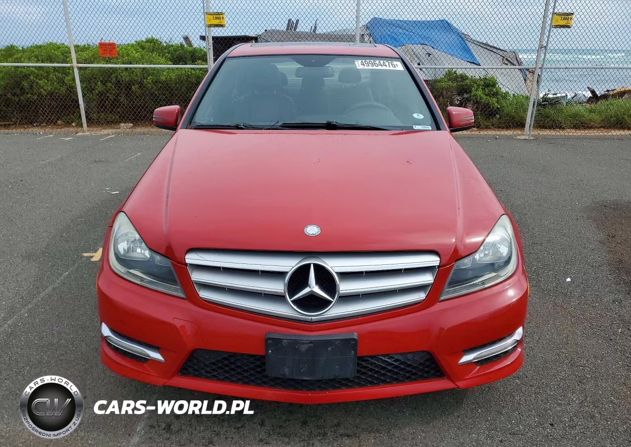 2013 Mercedes-Benz C250 VIN:WDDGF4HB5DA781047 - 5