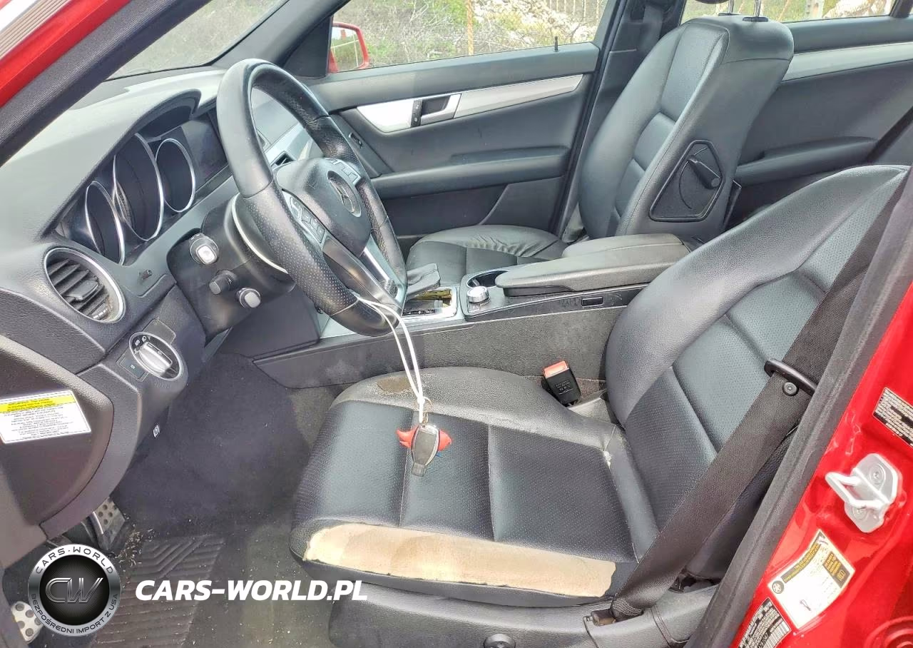 2013 Mercedes-Benz C250 VIN:WDDGF4HB5DA781047 - 7
