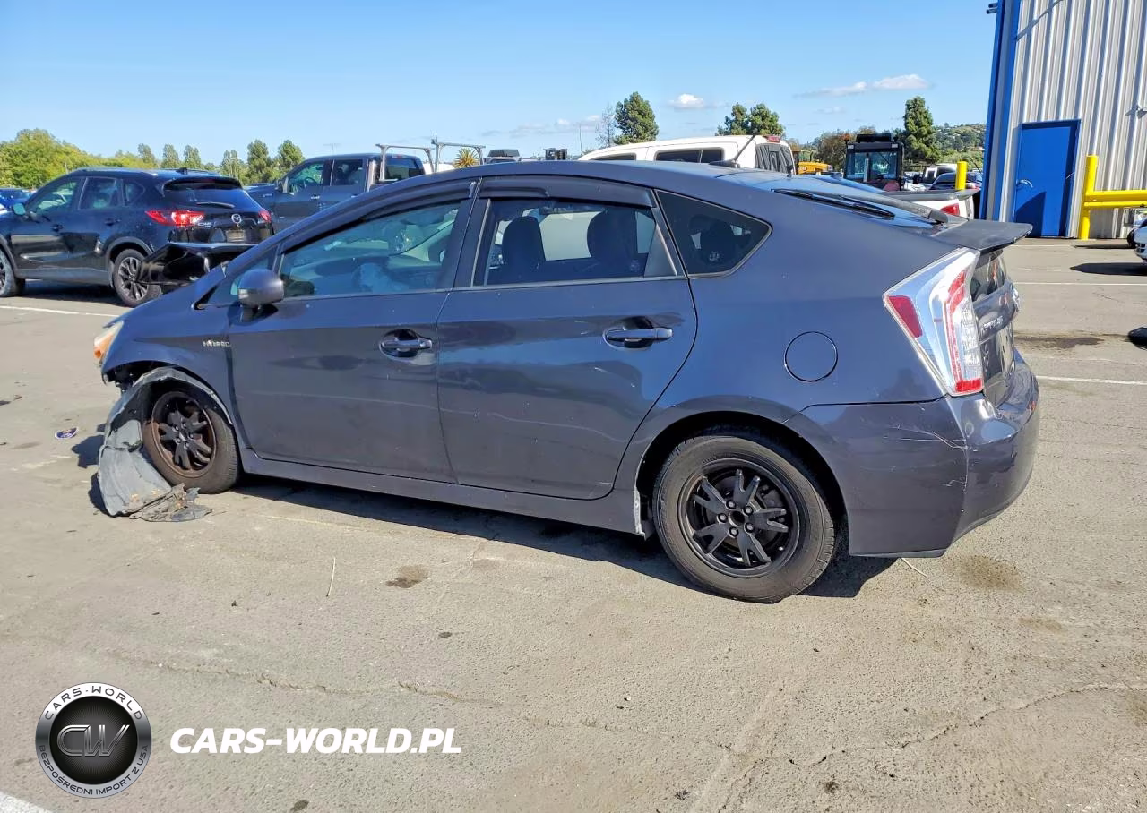 2013 Toyota Prius Four VIN:JTDKN3DUXD1643142 - 2