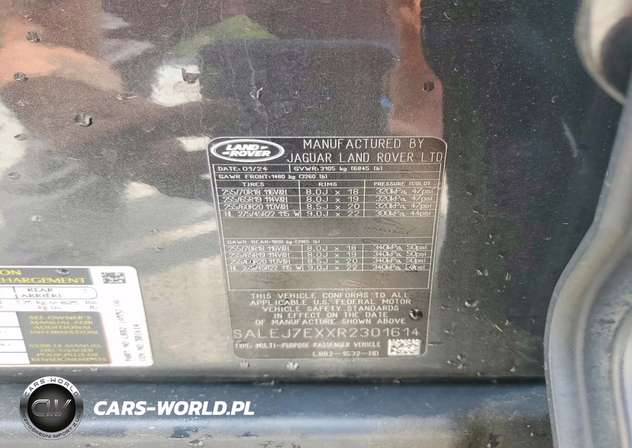 2024 Land Rover Defender 110 S VIN:SALEJ7EXXR2301614 - 13