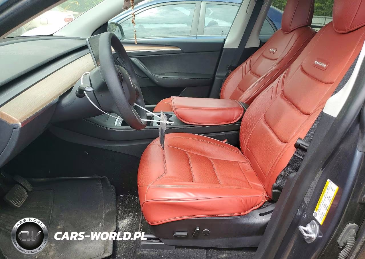 2023 Tesla Model Y VIN:7SAYGAEE5PF606224 - 7
