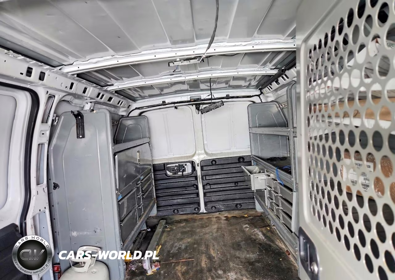 2019 GMC Savana VIN:1GTW7AFG1K1149725 - 10