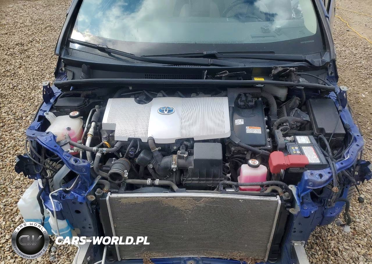 2018 Toyota Prius Three VIN:JTDKARFU7J3548808 - 11