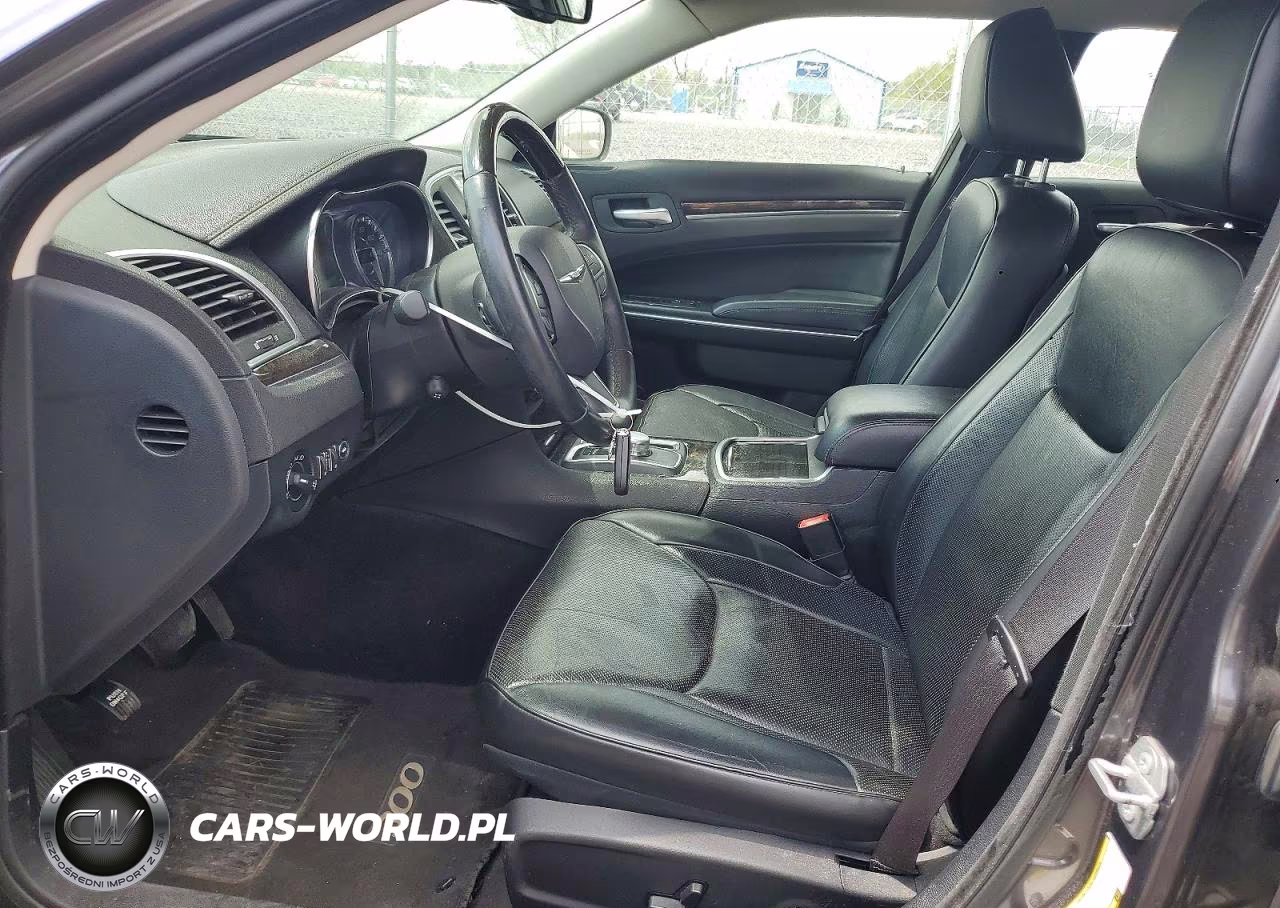 2016 Chrysler 300 VIN:2C3CCAKGXGH344031 - 7