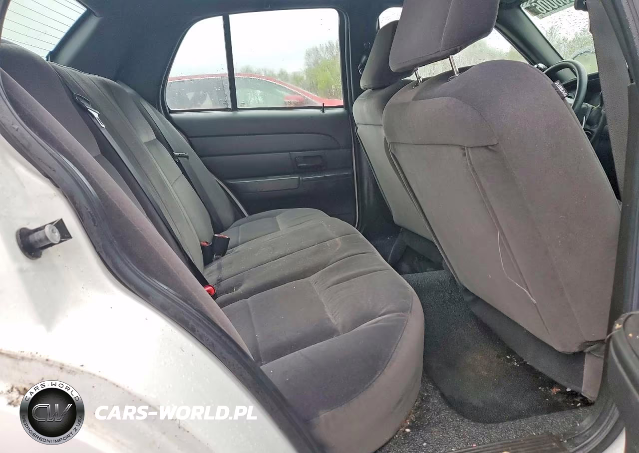 2010 Ford Crown Victoria Police Interceptor VIN:2FABP7BV8AX142420 - 10