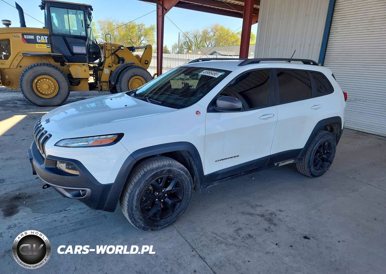 2015 Jeep Cherokee Trailhawk – zdjęcie 1 z 13