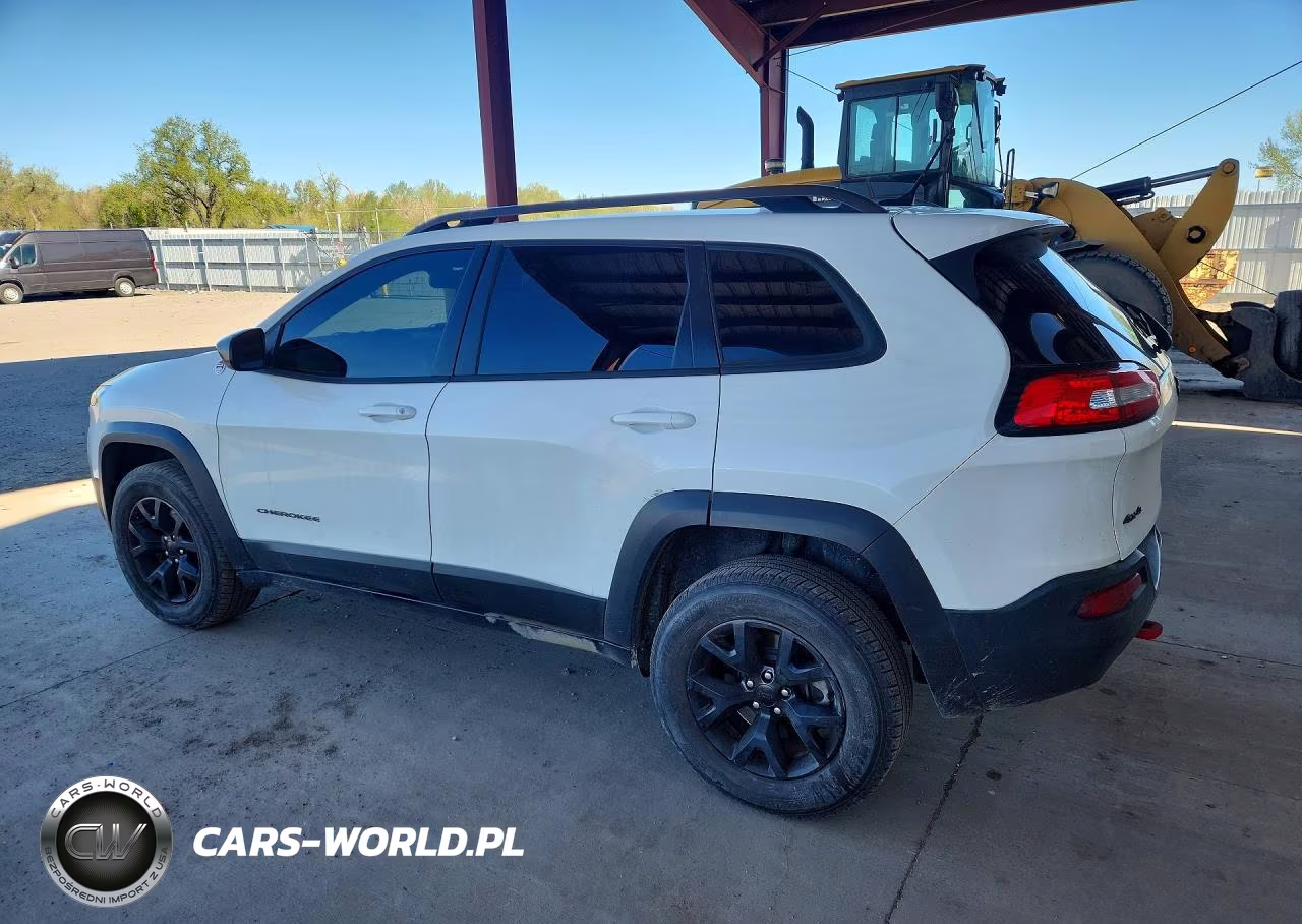 2015 Jeep Cherokee Trailhawk VIN:1C4PJMBS6FW756455 - 2