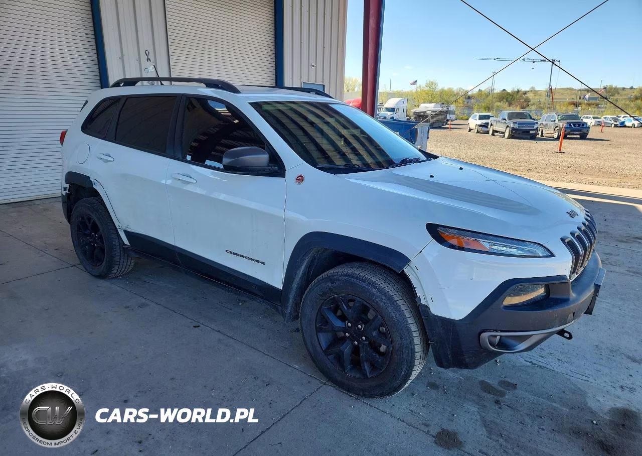 2015 Jeep Cherokee Trailhawk VIN:1C4PJMBS6FW756455 - 4