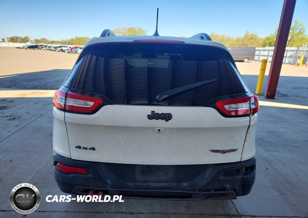 2015 Jeep Cherokee Trailhawk VIN:1C4PJMBS6FW756455 - 6