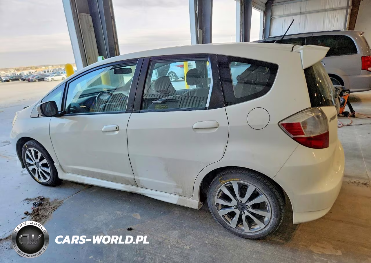 2012 Honda Fit Sport VIN:JHMGE8H5XCC010521 - 2