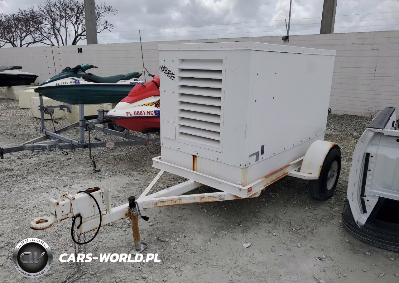 1984 Commodore Generator Set VIN:1CR84GT6TH3500074 - 2