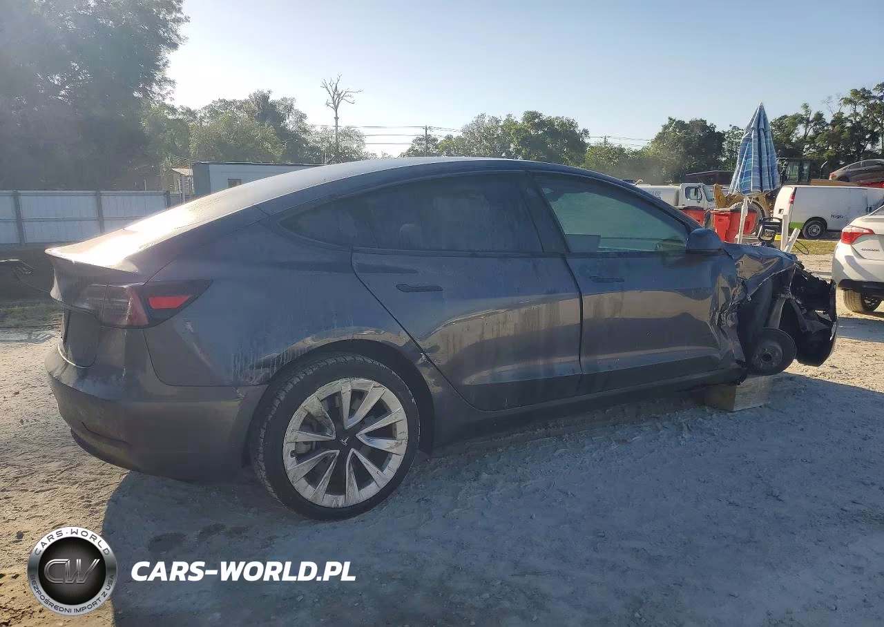 2023 Tesla Model 3 VIN:5YJ3E1EA2PF671672 - 3