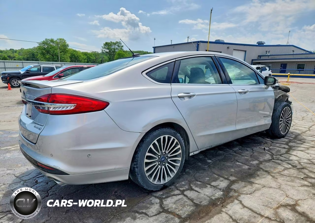 2017 Ford Fusion Titanium Hev VIN:3FA6P0RU1HR320828 - 3