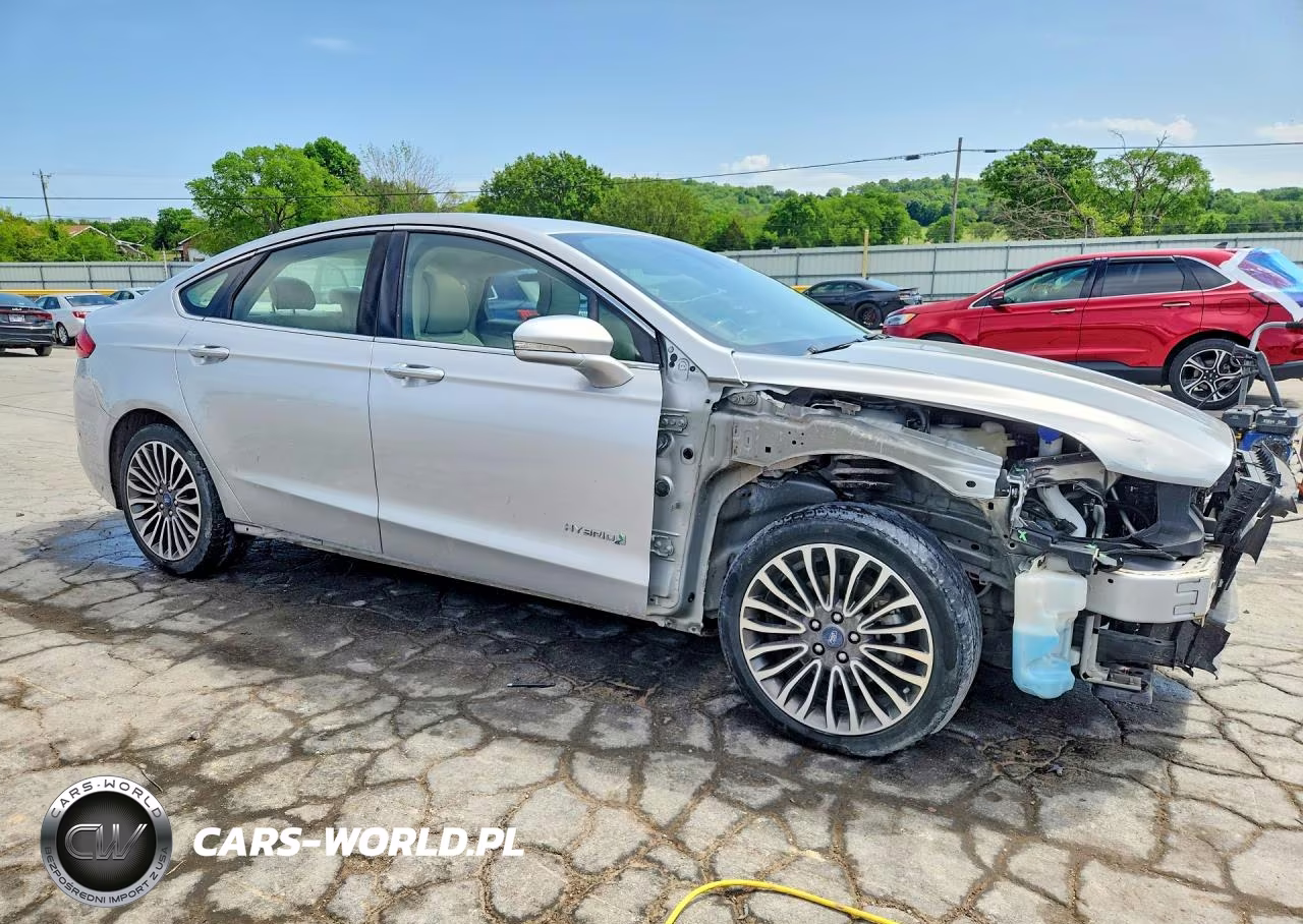 2017 Ford Fusion Titanium Hev VIN:3FA6P0RU1HR320828 - 4