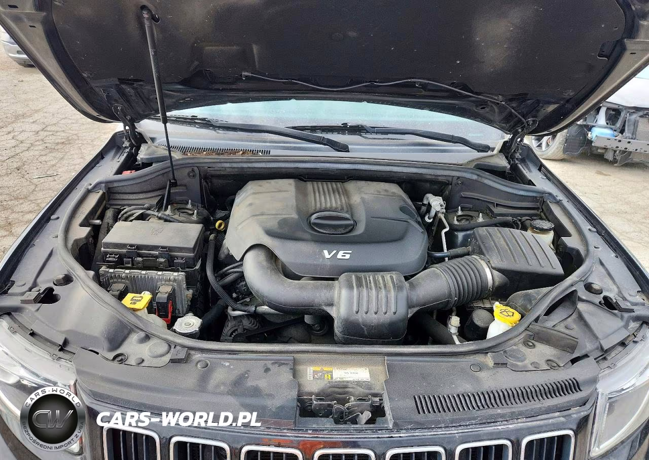 2015 Jeep Grand Cherokee Laredo VIN:1C4RJFAG7FC146261 - 12