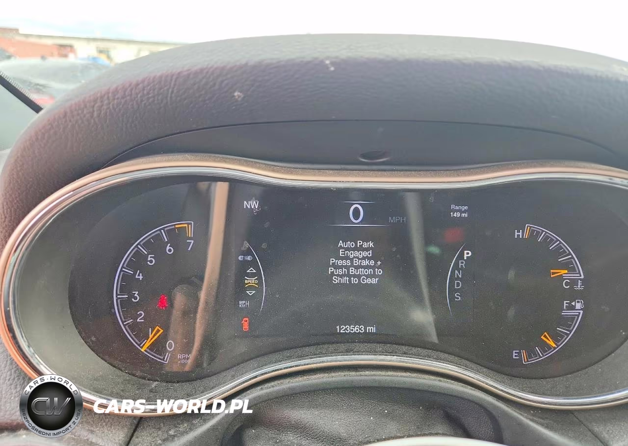 2015 Jeep Grand Cherokee Laredo VIN:1C4RJFAG7FC146261 - 9