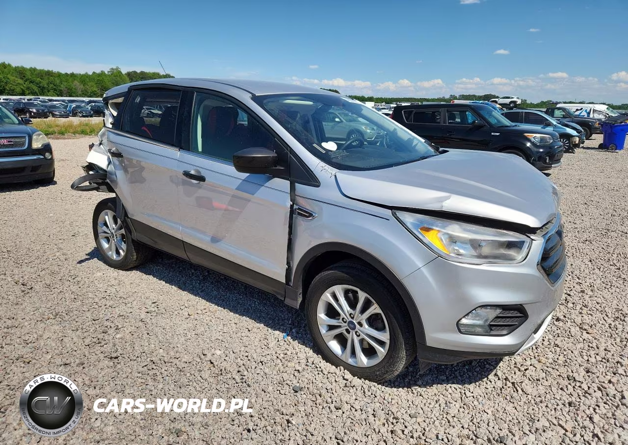 2017 Ford Escape Se VIN:1FMCU9GD1HUC73916 - 4