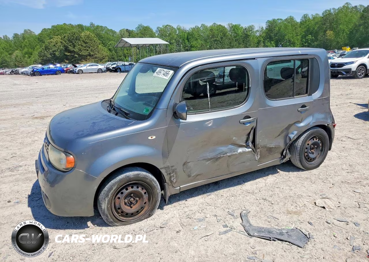 2010 Niss Cube