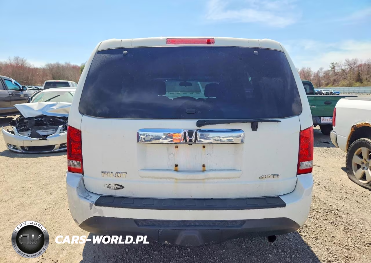 2015 Honda Pilot Lx VIN:5FNYF4H24FB071811 - 6