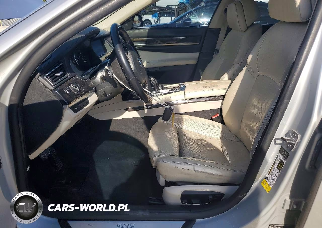 2013 BMW 740 Li VIN:WBAYE4C5XDDW22992 - 7