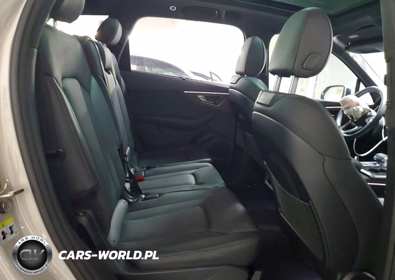 2023 Audi Q7 Prestige VIN:WA1VXBF76PD024270 - 10