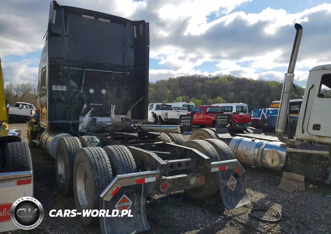 2023 International Lonestar Semi Truck VIN:3HSLGAPR1PN151067 - 3