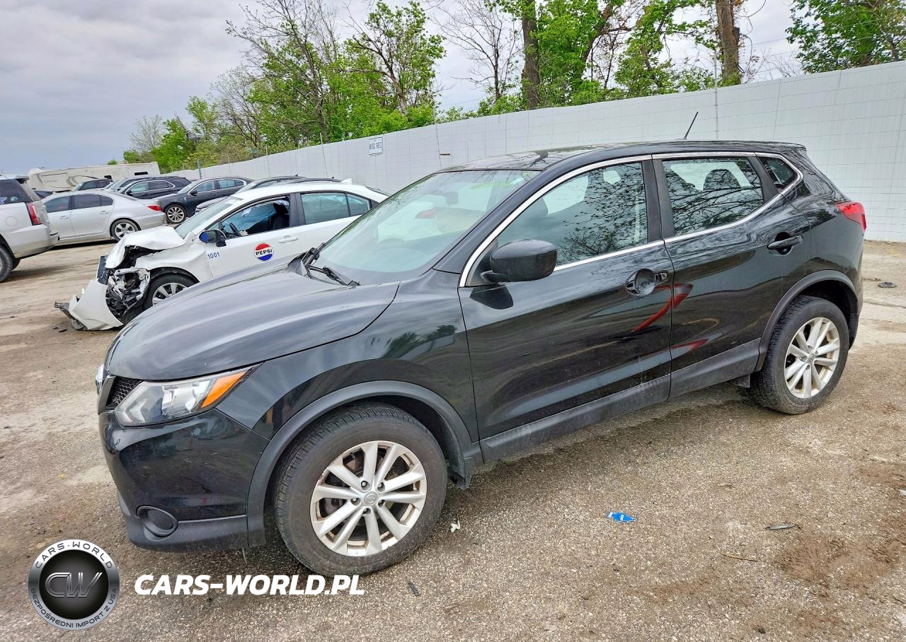 2017 Nissan Rogue Sport S