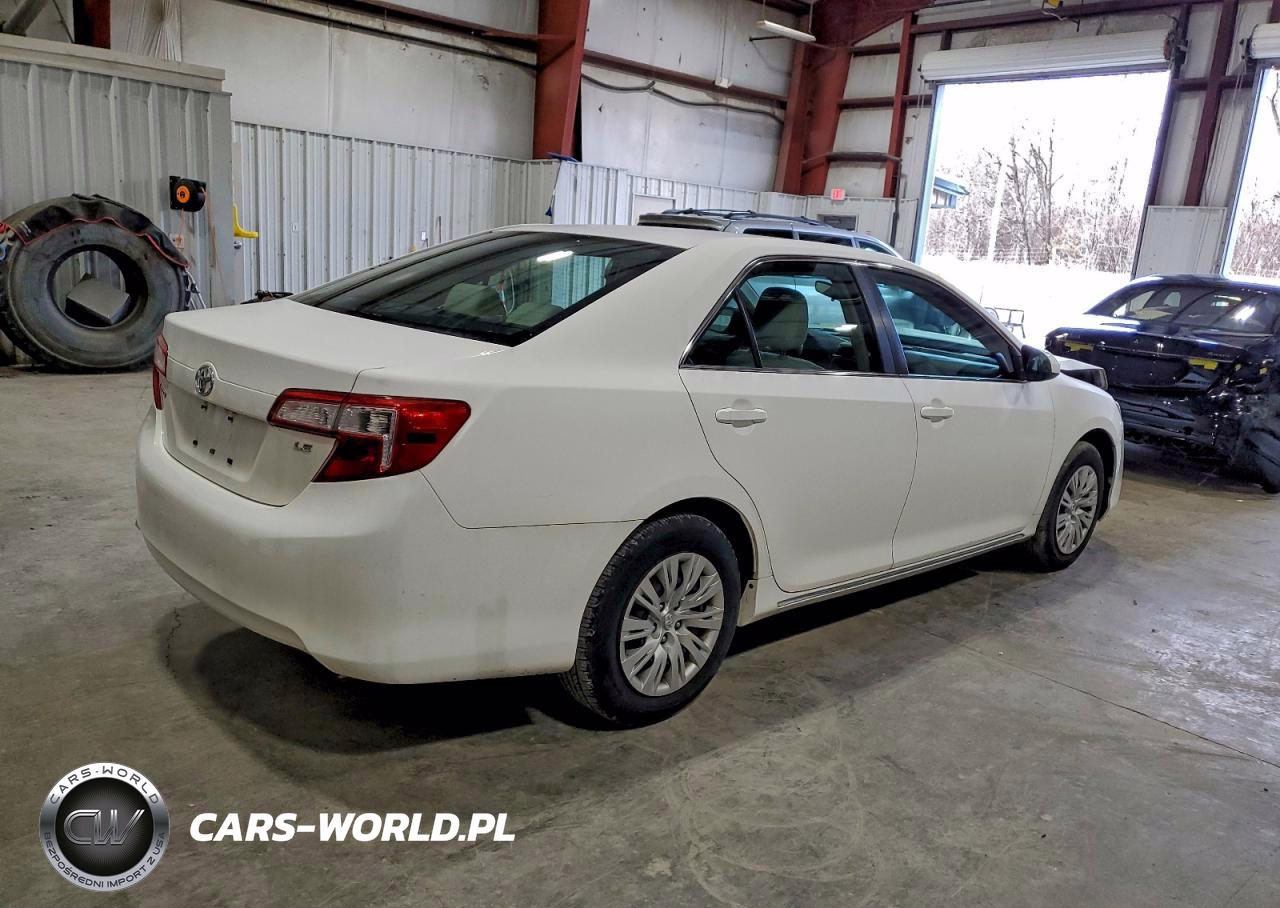 2014 Toyota Camry L VIN:4T4BF1FK8ER351083 - 3